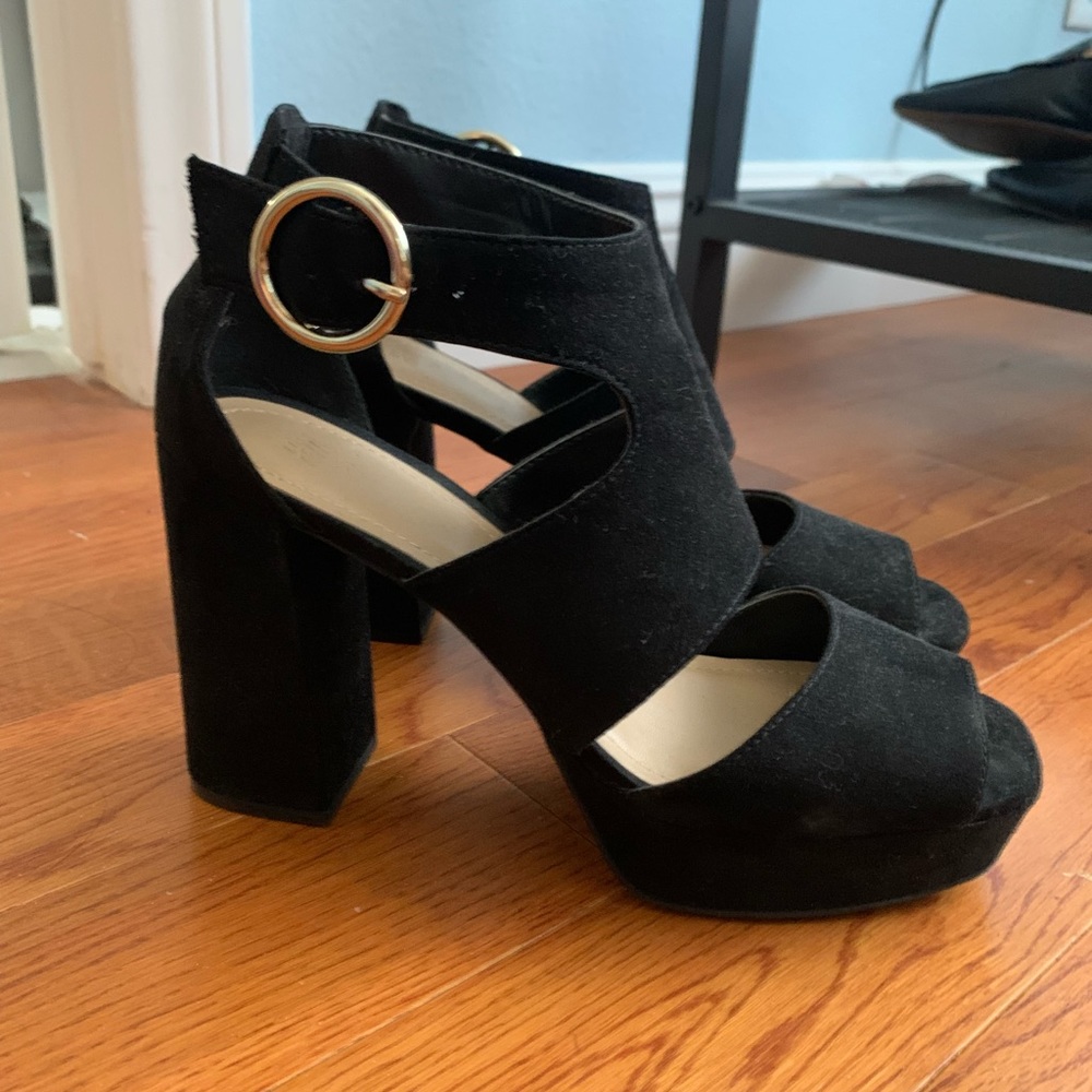 Black Chunky Strap Heels Suede Size 7